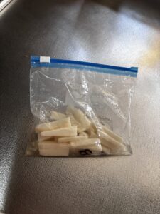 ジップロックで漬ける長いものピクルス