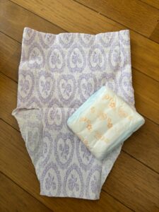 ハッソーの使いきりショーツとライフリーのパッド